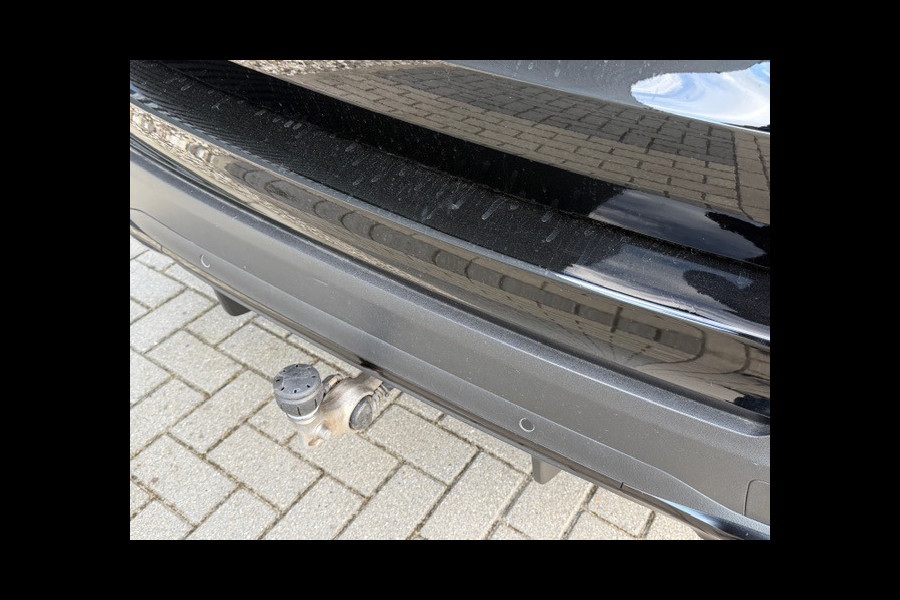 Mercedes-Benz GLC 300e | AMG / PANO / VOL!