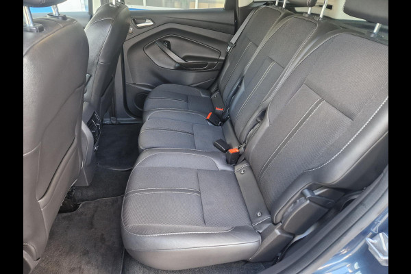 Ford C-MAX 1.0 Titanium Full Options! | Volledig dealer onderhouden | Trekhaak | Stoel stuur en voorruitverwarming | All weather banden | Parking Pack incl camera | Beide voorstoelen in hoogte verstelbaar | Bi xenon verl.