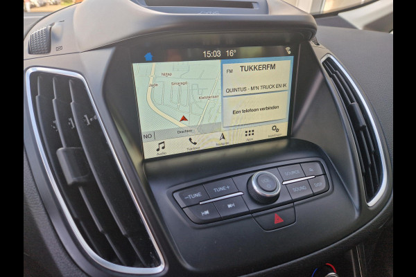 Ford C-MAX 1.0 Titanium Full Options! | Volledig dealer onderhouden | Trekhaak | Stoel stuur en voorruitverwarming | All weather banden | Parking Pack incl camera | Beide voorstoelen in hoogte verstelbaar | Bi xenon verl.