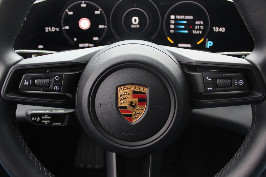 Porsche Taycan Sport Turismo 93 kWh / SoH 93,3% / Panoramadak / Camera / Bose / 20'' / Luchtvering / Leder / Warmtepomp / Dodehoek / Stoelverwarming / DAB / Cruise Control