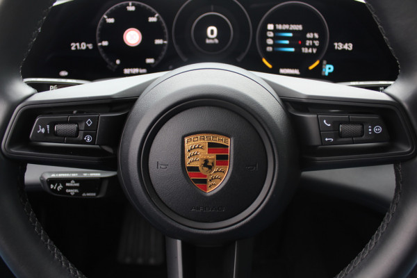 Porsche Taycan Sport Turismo 93 kWh / SoH 93,3% / Panoramadak / Camera / Bose / 20'' / Luchtvering / Leder / Warmtepomp / Dodehoek / Stoelverwarming / DAB / Cruise Control