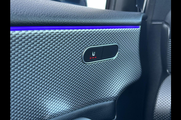 Mercedes-Benz A-Klasse 160 Business Solution Luxury | Sfeerverlichting | Mbux | Leer | Stoelverwarming