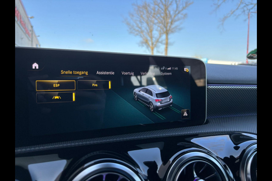 Mercedes-Benz A-Klasse 160 Business Solution Luxury | Sfeerverlichting | Mbux | Leer | Stoelverwarming