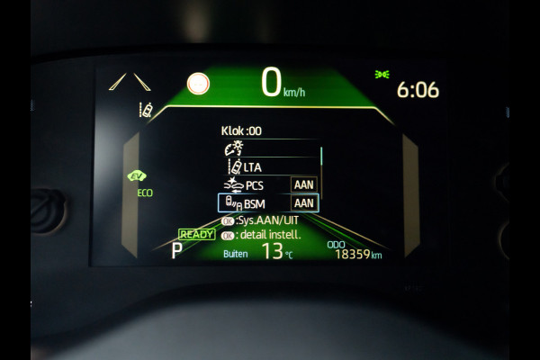 Toyota Yaris Cross 1.5 Hybrid Executive | Bi-Tone | Trekhaak | Head Up | Dodehoek Sensoren | Prijs Rijklaar!!