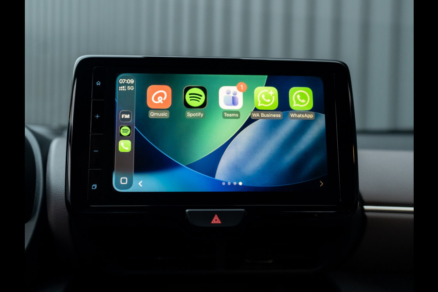 Toyota Yaris Cross 1.5 Hybrid Executive | Bi-Tone | Trekhaak | Head Up | Dodehoek Sensoren | Prijs Rijklaar!!