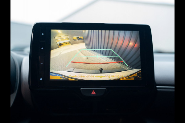 Toyota Yaris Cross 1.5 Hybrid Executive | Bi-Tone | Trekhaak | Head Up | Dodehoek Sensoren | Prijs Rijklaar!!