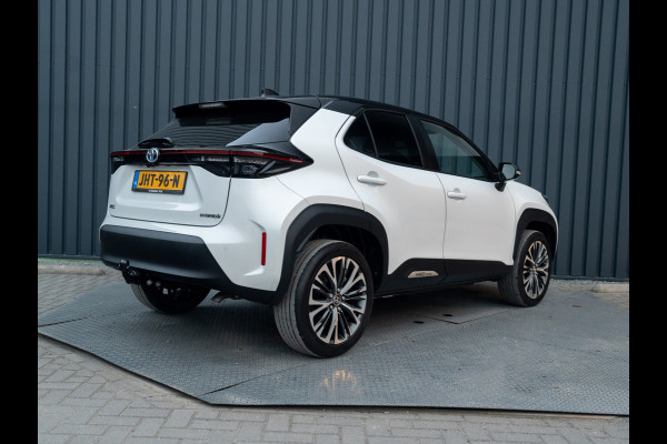 Toyota Yaris Cross 1.5 Hybrid Executive | Bi-Tone | Trekhaak | Head Up | Dodehoek Sensoren | Prijs Rijklaar!!