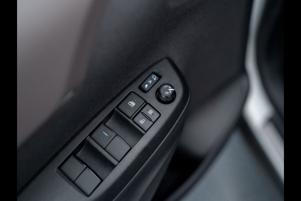 Toyota Yaris Cross 1.5 Hybrid Executive | Bi-Tone | Trekhaak | Head Up | Dodehoek Sensoren | Prijs Rijklaar!!