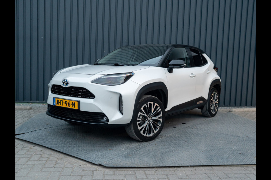 Toyota Yaris Cross 1.5 Hybrid Executive | Bi-Tone | Trekhaak | Head Up | Dodehoek Sensoren | Prijs Rijklaar!!