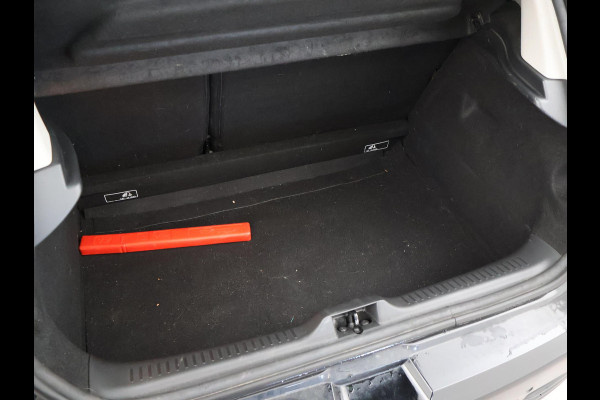 Renault Clio 0.9 TCe LIMITED HATCHBACK + NAVIGATIE | LMV | BASS REFLEX AUDIO | CRUISE CONTROL
