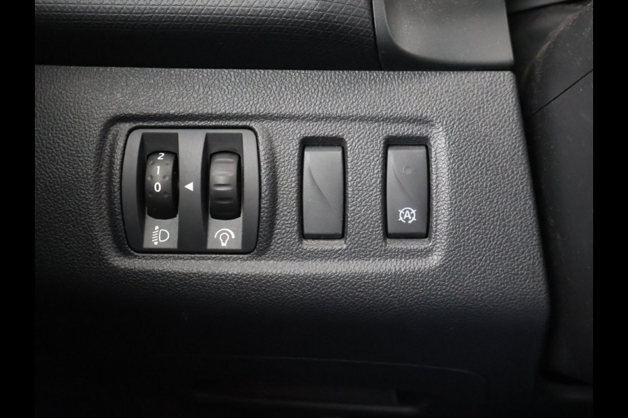 Renault Clio 0.9 TCe LIMITED HATCHBACK + NAVIGATIE | LMV | BASS REFLEX AUDIO | CRUISE CONTROL