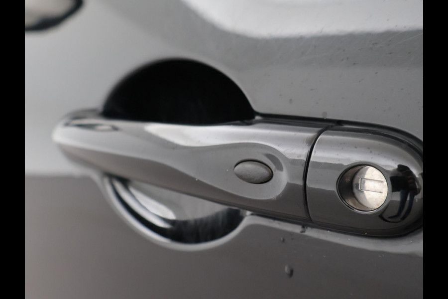 Renault Clio 0.9 TCe LIMITED HATCHBACK + NAVIGATIE | LMV | BASS REFLEX AUDIO | CRUISE CONTROL