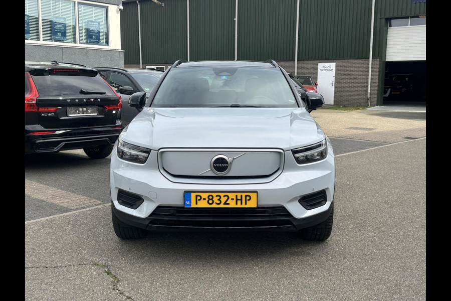 Volvo XC40 Recharge Plus SOH 93%| EERSTE EIG. ORIG. NL NAP| STOEL+ STUURVERWARMING| ELEK. TREKHAAK| ELEK. ACHTERKLEP| DODE HOEK SENSOR| DEALER ONDERHOUDEN | RIJKLAAR + 12 MND BOVAG GARANTIE |