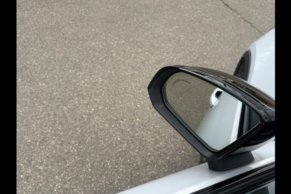 Volvo XC40 Recharge Plus SOH 93%| EERSTE EIG. ORIG. NL NAP| STOEL+ STUURVERWARMING| ELEK. TREKHAAK| ELEK. ACHTERKLEP| DODE HOEK SENSOR| DEALER ONDERHOUDEN | RIJKLAAR + 12 MND BOVAG GARANTIE |