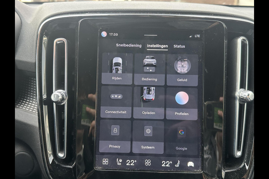 Volvo XC40 Recharge Plus SOH 93%| EERSTE EIG. ORIG. NL NAP| STOEL+ STUURVERWARMING| ELEK. TREKHAAK| ELEK. ACHTERKLEP| DODE HOEK SENSOR| DEALER ONDERHOUDEN | RIJKLAAR + 12 MND BOVAG GARANTIE |