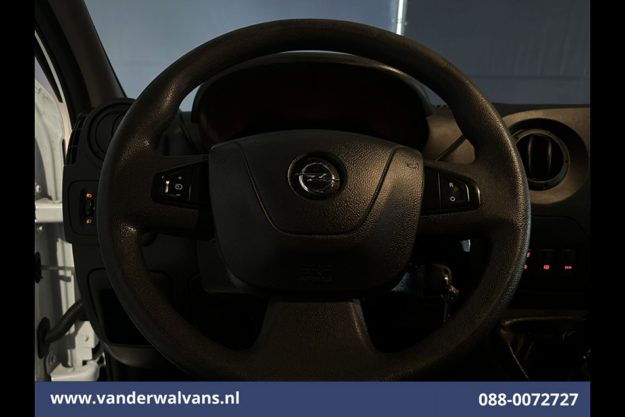 Opel Movano 2.3 CDTI 146pk L2H2 Euro6 Airco | Imperiaal | Navigatie | Camera | Cruisecontrol | 2500kg Trekhaak Parkeersensoren, Trap, Bijrijdersbank