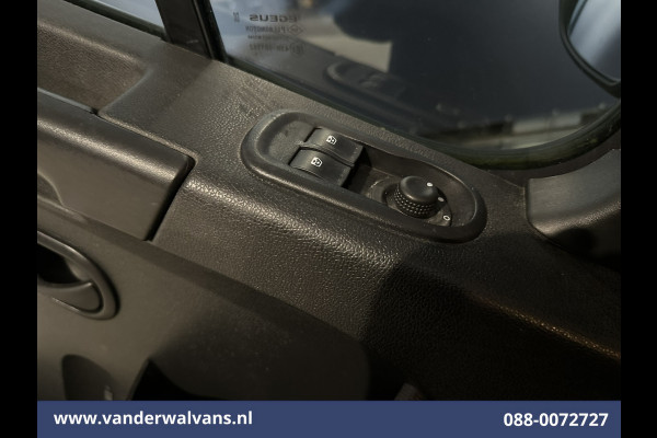 Opel Movano 2.3 CDTI 146pk L2H2 Euro6 Airco | Imperiaal | Navigatie | Camera | Cruisecontrol | 2500kg Trekhaak Parkeersensoren, Trap, Bijrijdersbank