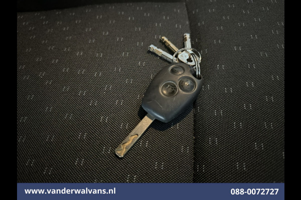 Opel Movano 2.3 CDTI 146pk L2H2 Euro6 Airco | Imperiaal | Navigatie | Camera | Cruisecontrol | 2500kg Trekhaak Parkeersensoren, Trap, Bijrijdersbank