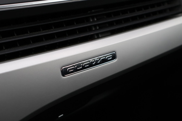 Audi A4 Allroad 45 TFSI quattro S edition ADAPTIVE CRUISE | DRIVE SELECT | STOELVERWARMING | ELEKTRISCHE ACHTERKLEP | ACHTERUITRIJCAMERA | APPLE CARPLAY