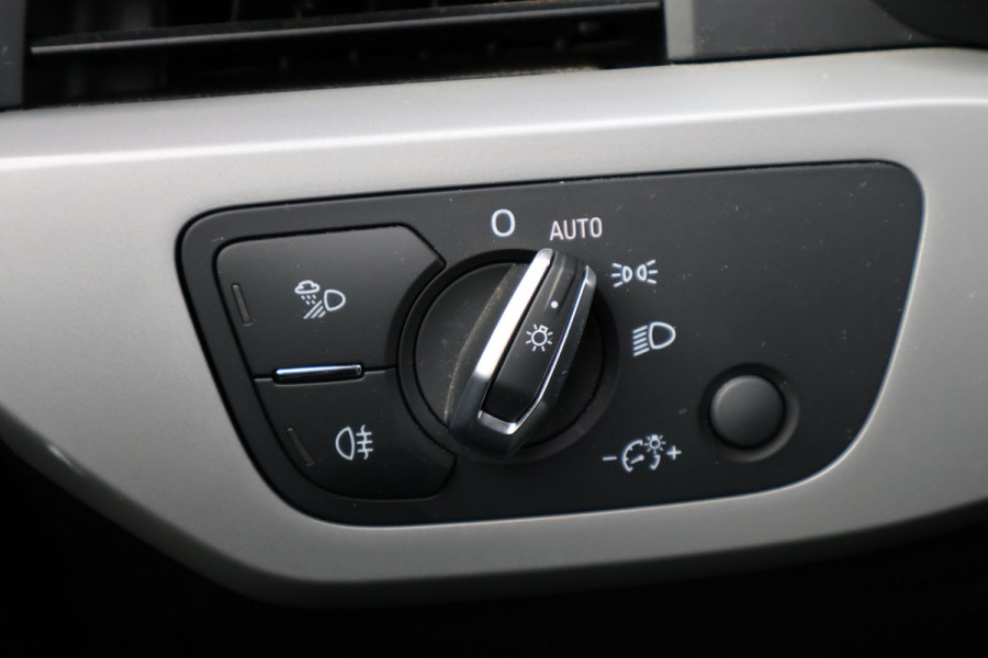 Audi A4 Allroad 45 TFSI quattro S edition ADAPTIVE CRUISE | DRIVE SELECT | STOELVERWARMING | ELEKTRISCHE ACHTERKLEP | ACHTERUITRIJCAMERA | APPLE CARPLAY