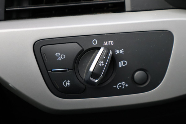 Audi A4 Allroad 45 TFSI quattro S edition ADAPTIVE CRUISE | DRIVE SELECT | STOELVERWARMING | ELEKTRISCHE ACHTERKLEP | ACHTERUITRIJCAMERA | APPLE CARPLAY