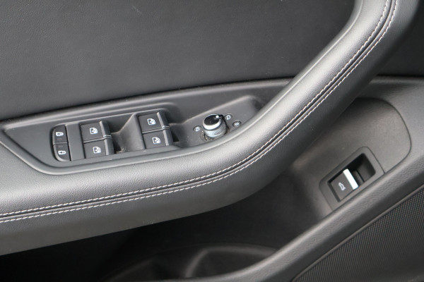 Audi A4 Allroad 45 TFSI quattro S edition ADAPTIVE CRUISE | DRIVE SELECT | STOELVERWARMING | ELEKTRISCHE ACHTERKLEP | ACHTERUITRIJCAMERA | APPLE CARPLAY