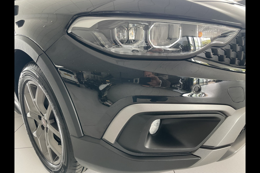 Fiat Tipo Cross 1.0 City Cross Achteruitrijcamera - Airco - Cruise control - Dakrails - Licht metalen velgen 17 inch - U-connect - Stuur multifunctioneel - Bluetooth - Elektrische ramen - Parkeersensoren - Led verlichting - Mistlampen voor - Radio - Start/stop systeem
