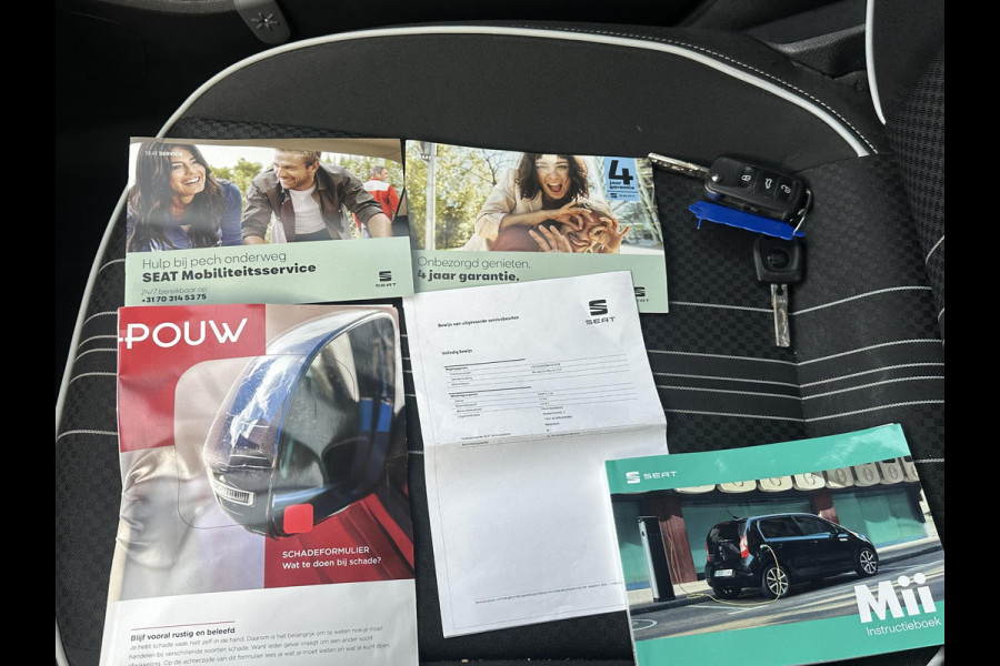 Seat Mii Electric electric Plus STOELVERWARMING| RIJKLAARPRIJS INCL. 12 MND BOVAG GARANTIE| DAB AUDIO | BLUETOOTH| PARKEERSENSOREN ACHTER| CRUISE CONTROL