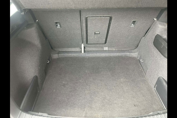 Škoda Karoq 1.5 TSI ACT Business Edition / automaat / stoelverwarming