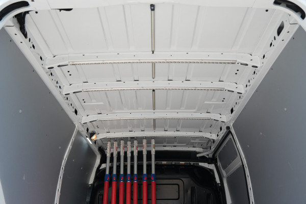 Renault Master T35 2.3 dCi 150 L3H2 Energy 150pk - Geveerde stoel - Camera - Cruise - Airco - Rijklaar