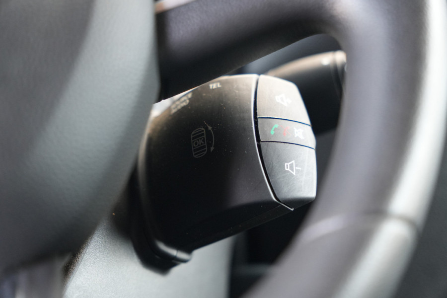 Renault Master T35 2.3 dCi 150 L3H2 Energy 150pk - Geveerde stoel - Camera - Cruise - Airco - Rijklaar