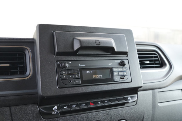 Renault Master T35 2.3 dCi 150 L3H2 Energy 150pk - Geveerde stoel - Camera - Cruise - Airco - Rijklaar