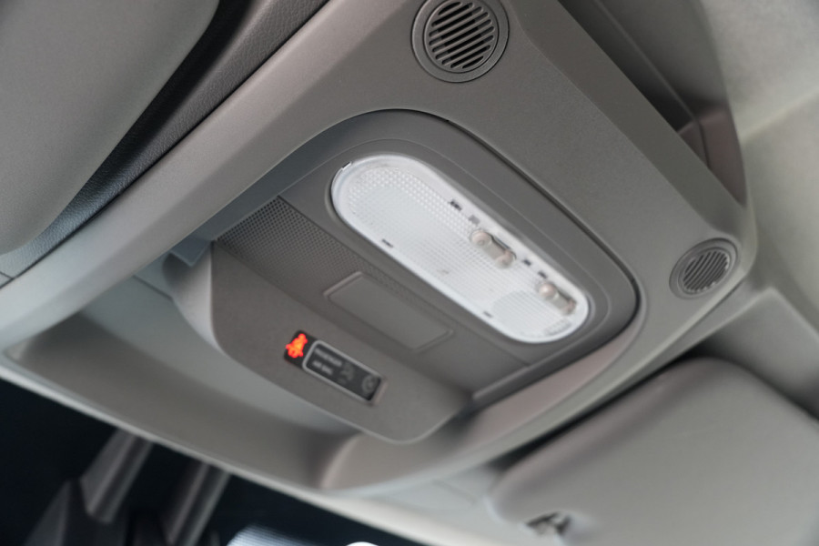 Renault Master T35 2.3 dCi 150 L3H2 Energy 150pk - Geveerde stoel - Camera - Cruise - Airco - Rijklaar