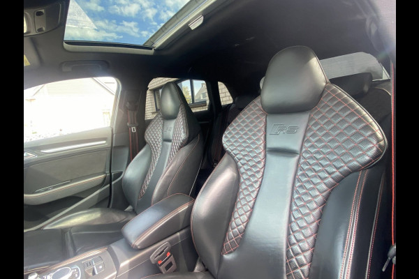 Audi RS 3 SPORTBACK 2.5 TFSI RS 3 quattro / Pano/ B&O/ VC/ Matrix/ Ambiente/ Privacy/ Keyless