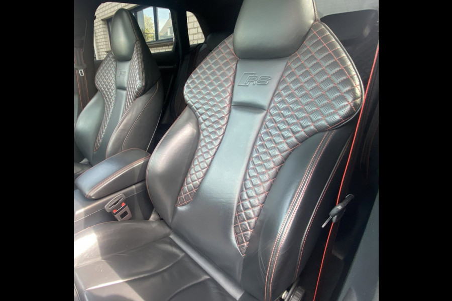 Audi RS 3 SPORTBACK 2.5 TFSI RS 3 quattro / Pano/ B&O/ VC/ Matrix/ Ambiente/ Privacy/ Keyless