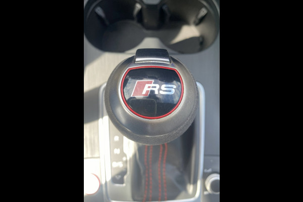 Audi RS 3 SPORTBACK 2.5 TFSI RS 3 quattro / Pano/ B&O/ VC/ Matrix/ Ambiente/ Privacy/ Keyless