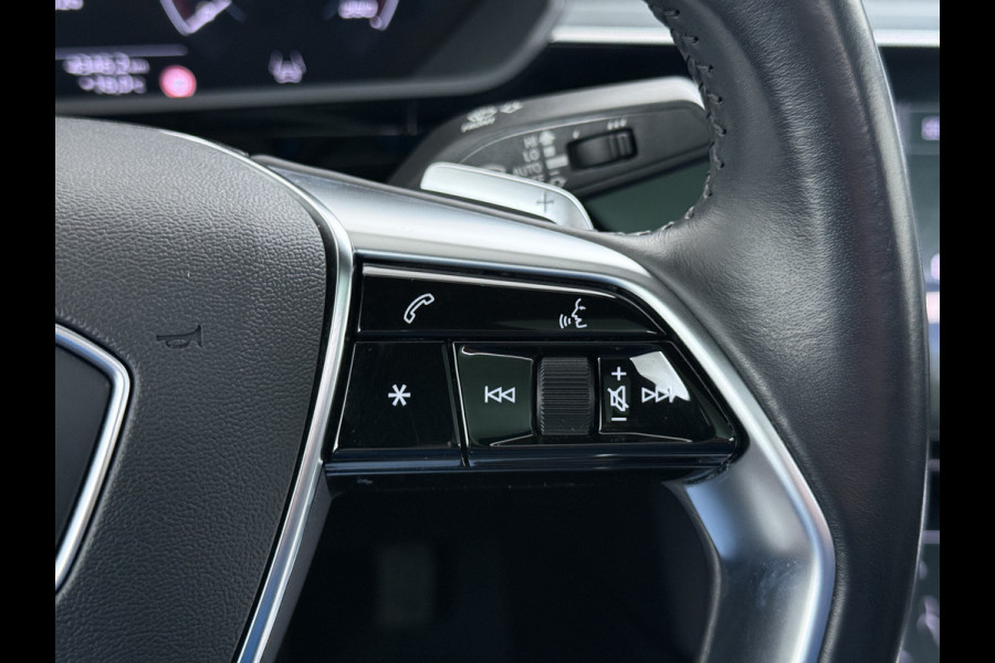 Audi e-tron Sportback 55 Quattro 408pk 95kWh SOH 90% Panorama-Schuifdak Leder Bang&Olufsen®-Audio Apple Carplay Android Auto Adap.Cruise Camera Navi L Elek.Stoelen+Memory+Verwarmd Lmv 20" Elek.Achterklep Virtual Cockpit Led Isofix DAB Bluetooth Privacy Glas Origineel Nederlandse Auto Nieuwprijs €93.721,-