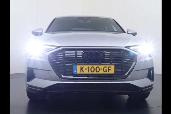 Audi e-tron Sportback 55 Quattro 408pk 95kWh SOH 90% Panorama-Schuifdak Leder Bang&Olufsen®-Audio Apple Carplay Android Auto Adap.Cruise Camera Navi L Elek.Stoelen+Memory+Verwarmd Lmv 20" Elek.Achterklep Virtual Cockpit Led Isofix DAB Bluetooth Privacy Glas Origineel Nederlandse Auto Nieuwprijs €93.721,-