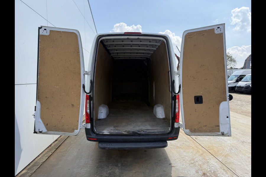 Mercedes-Benz Sprinter 311 1.9 CDI L3H2 L3 Carplay Cruise control Climate control