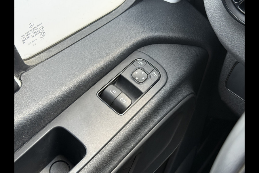 Mercedes-Benz Sprinter 311 1.9 CDI L3H2 L3 Carplay Cruise control Climate control