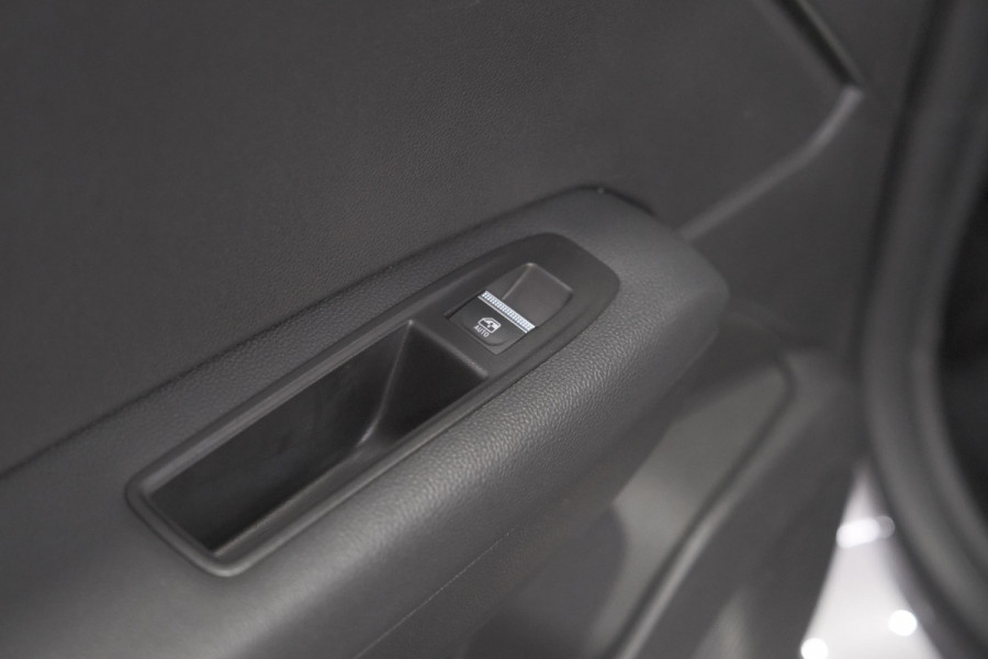 Renault Captur 1.6 E-Tech full hybrid 145 techno | Camera | Navigatie | Apple Carplay | Parkeersensoren