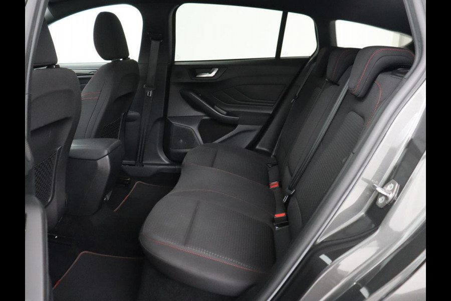 Ford Focus 1.5 EcoBoost ST Line X | Trekhaak | B&O Sound | Camera | Carplay | Navigatie | Climate control | Full LED | Keyless | Cruise control | Bluetooth | Digital Cockpit