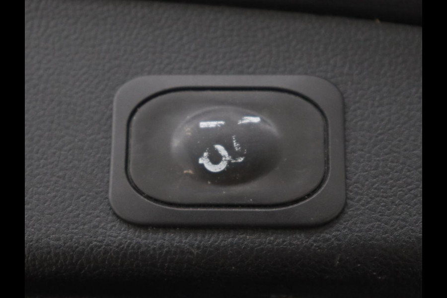 Ford Focus 1.5 EcoBoost ST Line X | Trekhaak | B&O Sound | Camera | Carplay | Navigatie | Climate control | Full LED | Keyless | Cruise control | Bluetooth | Digital Cockpit