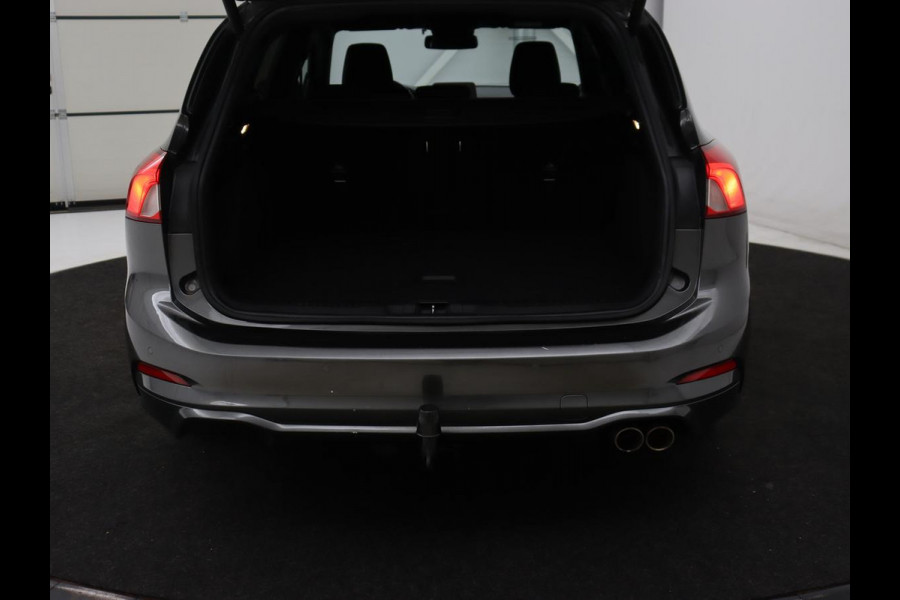 Ford Focus 1.5 EcoBoost ST Line X | Trekhaak | B&O Sound | Camera | Carplay | Navigatie | Climate control | Full LED | Keyless | Cruise control | Bluetooth | Digital Cockpit