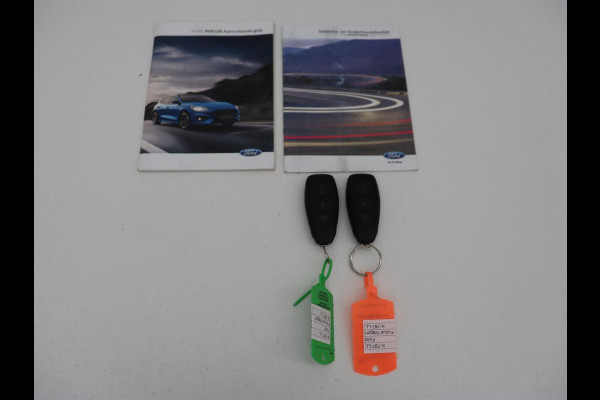 Ford Focus 1.5 EcoBoost ST Line X | Trekhaak | B&O Sound | Camera | Carplay | Navigatie | Climate control | Full LED | Keyless | Cruise control | Bluetooth | Digital Cockpit