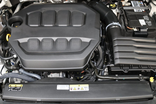 Volkswagen Golf 2.0 TSI GTI Clubsport 301+PK LED+IQ/PANO/HALF LEER+ALCANTARA+S.VERWARMING/19"/CAM/LINE/ACC/ECC/12 MND GARANTIE!