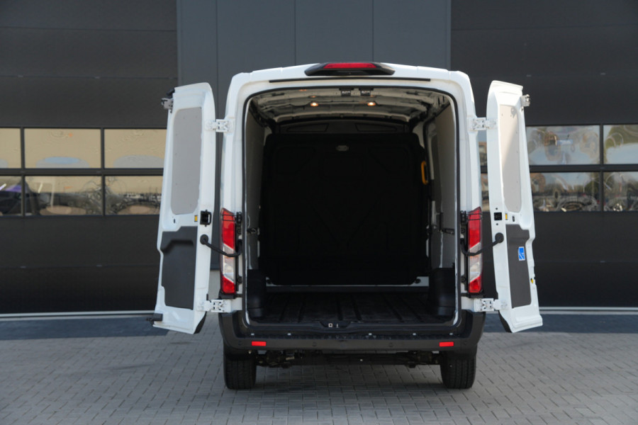 Ford Transit 350 2.0 TDCI L3H2 Trend 130pk - Cruise - Camera - Airco - PDC - Carplay/Android - Rijklaar