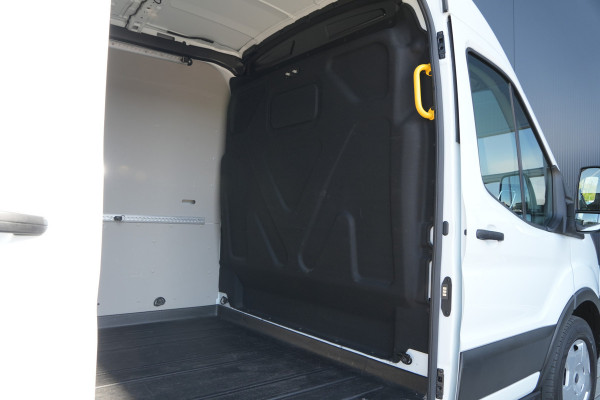 Ford Transit 350 2.0 TDCI L3H2 Trend 130pk - Cruise - Camera - Airco - PDC - Carplay/Android - Rijklaar