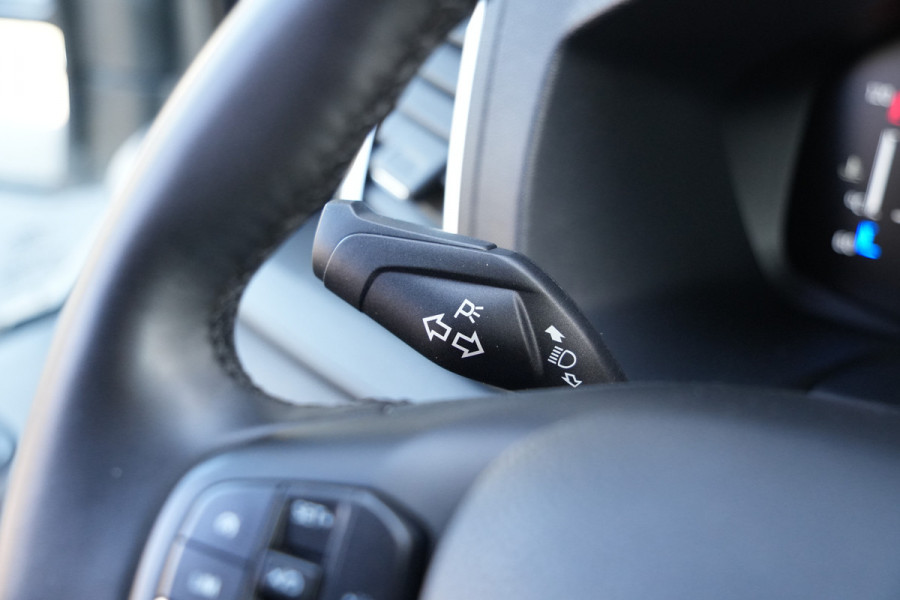 Ford Transit 350 2.0 TDCI L3H2 Trend 130pk - Cruise - Camera - Airco - PDC - Carplay/Android - Rijklaar