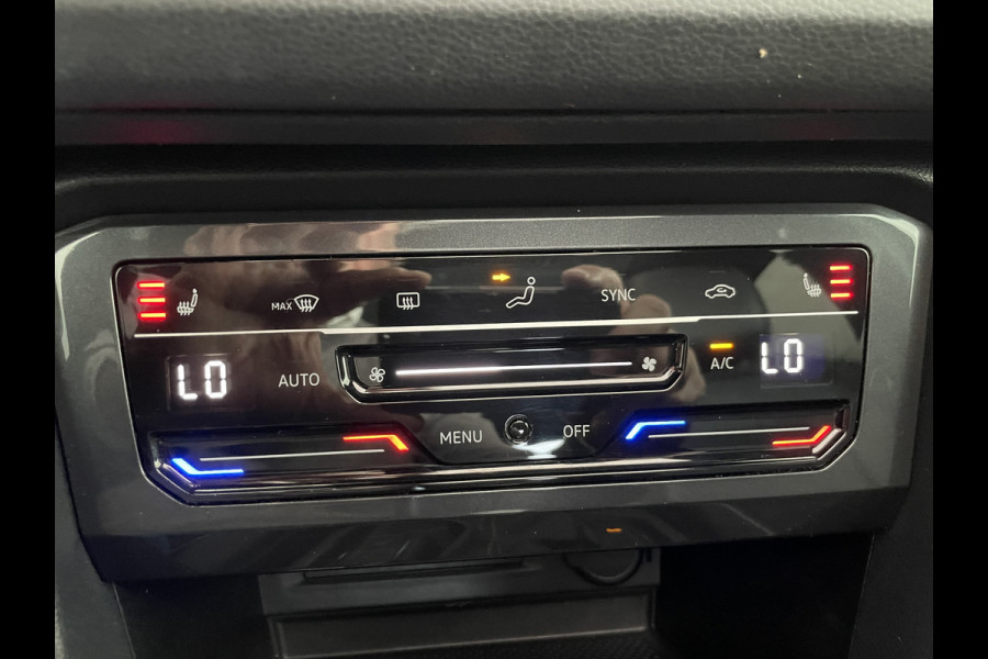 Volkswagen Tiguan 1.5 TSI 2x R-line Achteruitrijcamera - Virtual dashboard - Apple carplay - Navigatie - Parkeersensoren - Licht metalen velgen 20 inch - Mistlampen - Dakrails - IQ light - Hill hold functie - Radio - Extra getint glas - Lederen bekleding - Stuur multifunctioneel - Stoelverwarming - stuurverwarming - Regensensor - Bluetooth